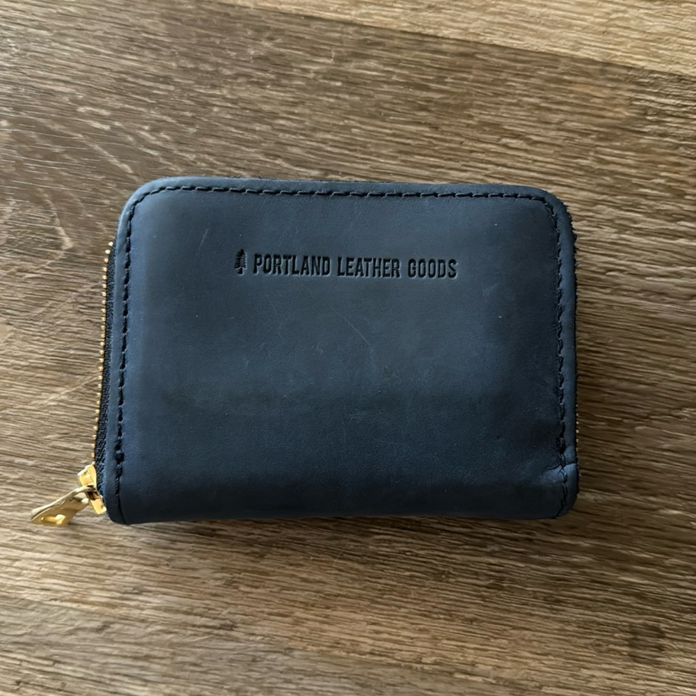 Portland Leather Goods small zip wallet EUC